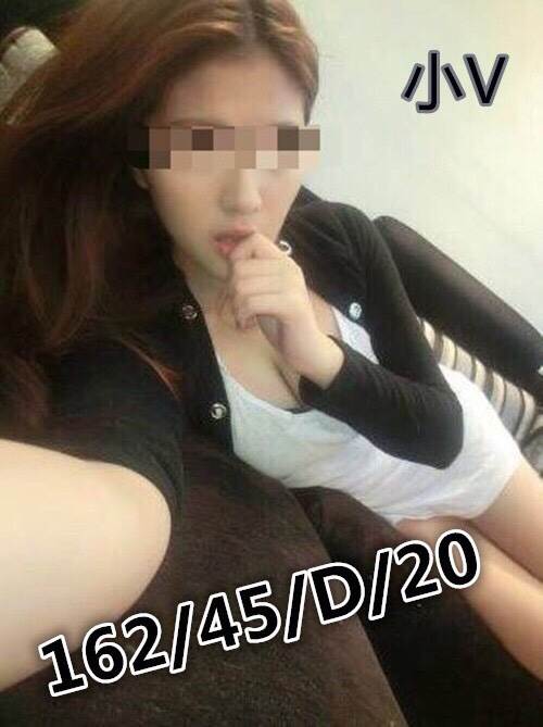 新店定點茶 維亞 小模 遊戲廣告代言人31/36D 遊戲廣告代言人